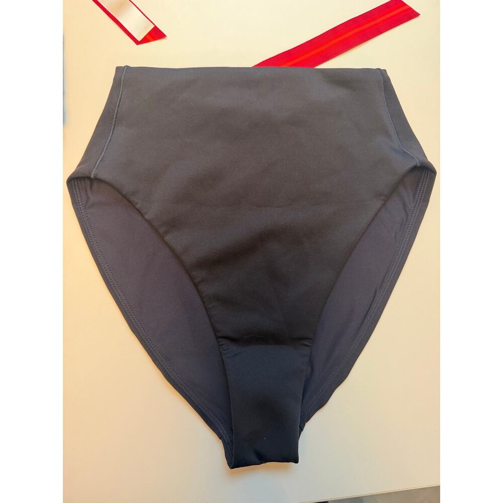 NWT Left On Friday Pool Days Set Bikini Top High Rise Bottom Black Size S Beach - Picture 3 of 8